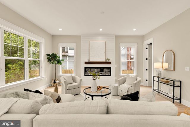 923 17TH ST S, Arlington, VA 22202