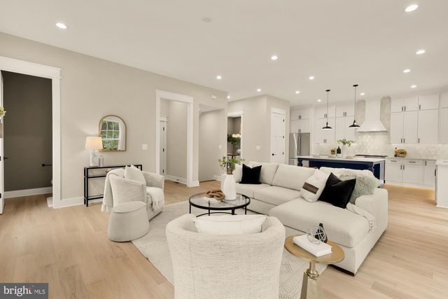 923 17TH ST S, Arlington, VA 22202