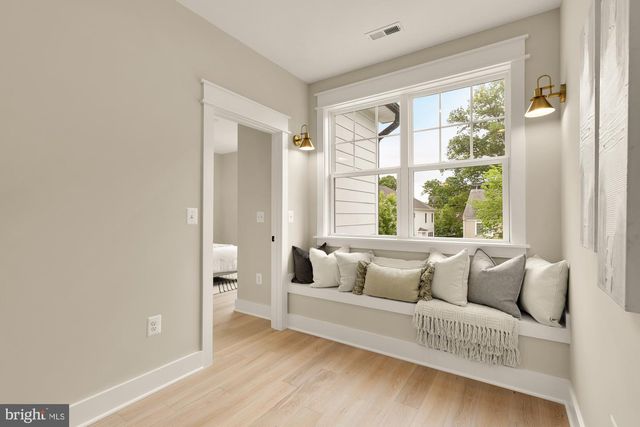 923 17TH ST S, Arlington, VA 22202