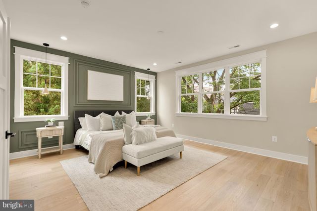 923 17TH ST S, Arlington, VA 22202