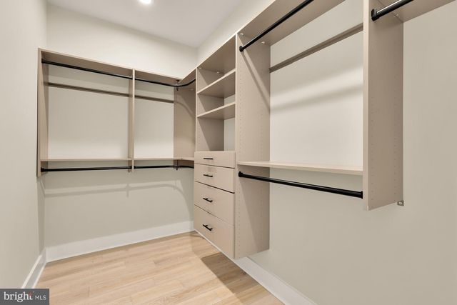 923 17TH ST S, Arlington, VA 22202