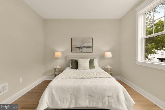 923 17TH ST S, Arlington, VA 22202