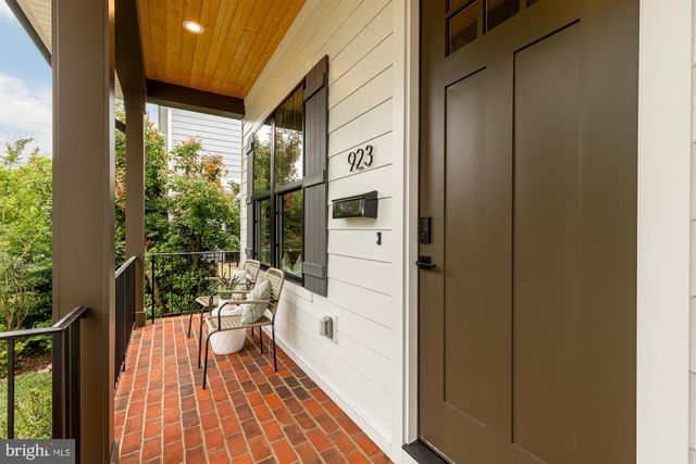 923 17TH ST S, Arlington, VA 22202