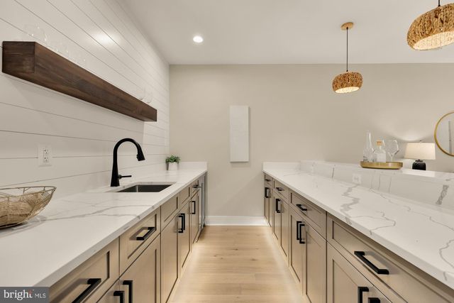 923 17TH ST S, Arlington, VA 22202