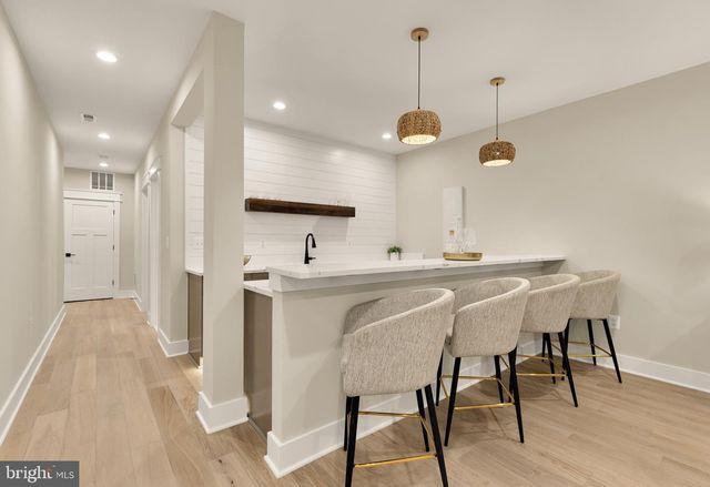 923 17TH ST S, Arlington, VA 22202