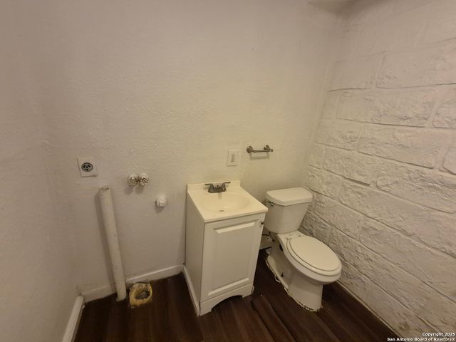 443 Bundy, San Antonio, TX 78220