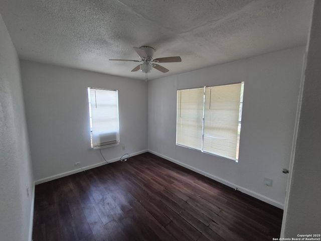 443 Bundy, San Antonio, TX 78220