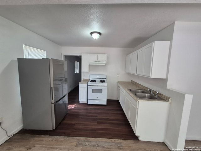 443 Bundy, San Antonio, TX 78220