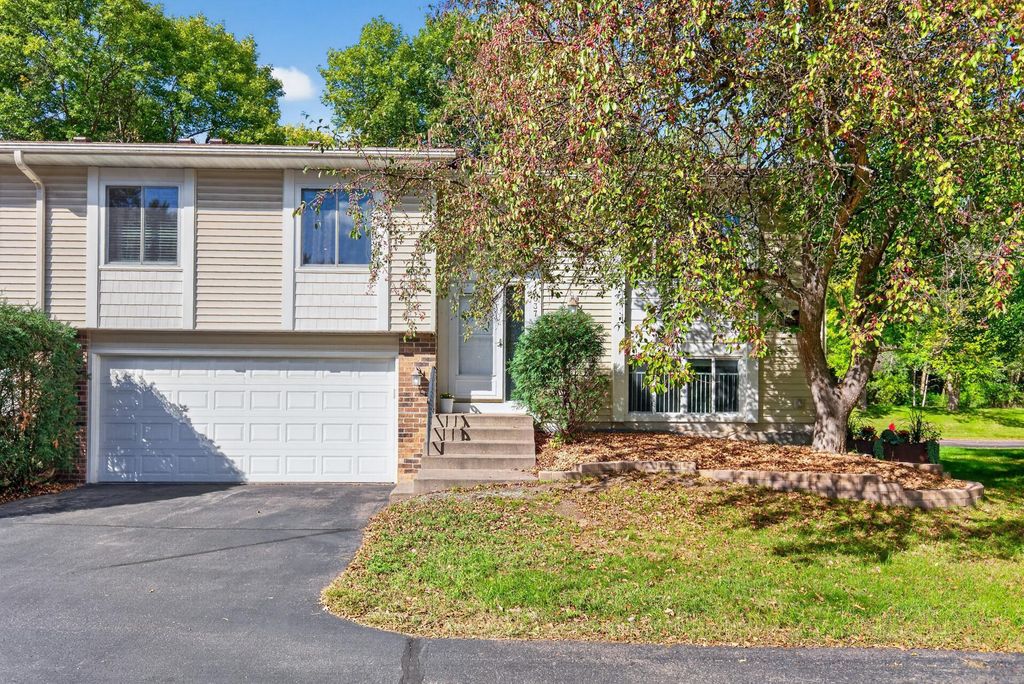 11037 104th Place N, Maple Grove, MN 55369 — exterior