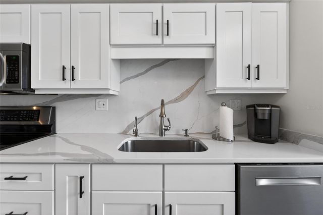 803 BAYPORT WAY 803, Longboat Key, FL 34228