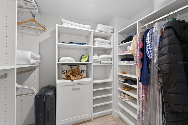 803 BAYPORT WAY 803, Longboat Key, FL 34228