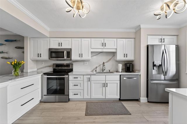 803 BAYPORT WAY 803, Longboat Key, FL 34228