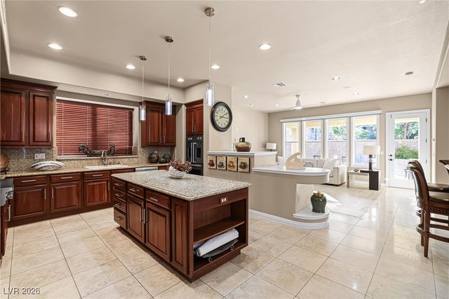 12075 Point Royal Court, Las Vegas, NV 89141