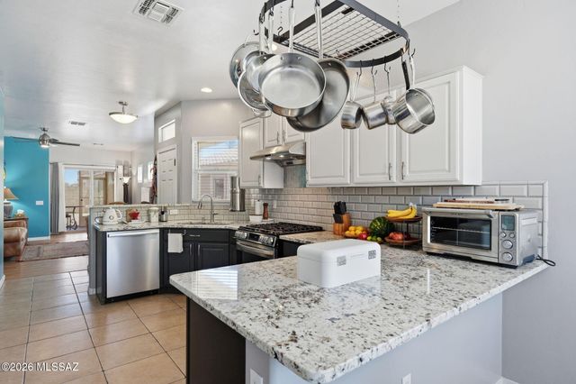 614 W Calle Montero, Sahuarita, AZ 85629