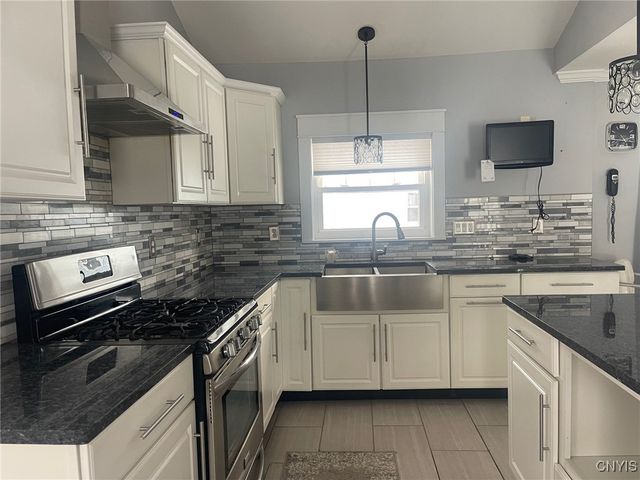 322 North Main Street, Lenox, NY 13032