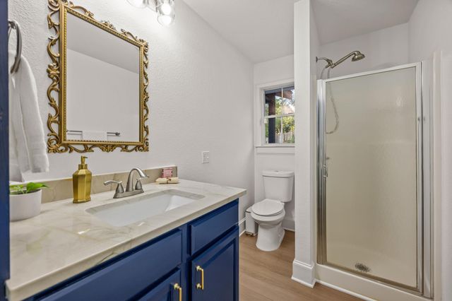 8012 Bernard ST, Volente, TX 78641