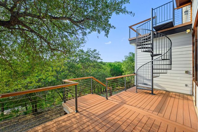 8012 Bernard ST, Volente, TX 78641