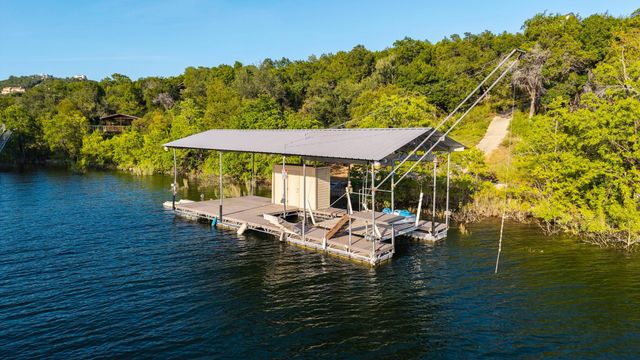 8012 Bernard ST, Volente, TX 78641
