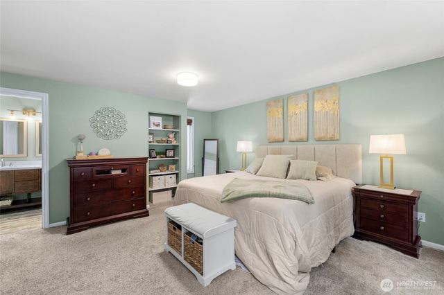 1678 NE Sumner Drive, Oak Harbor, WA 98277