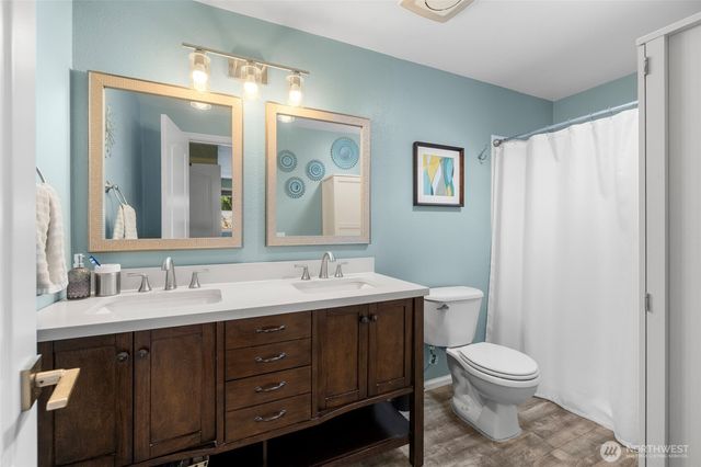 1678 NE Sumner Drive, Oak Harbor, WA 98277