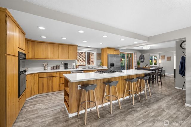 1678 NE Sumner Drive, Oak Harbor, WA 98277