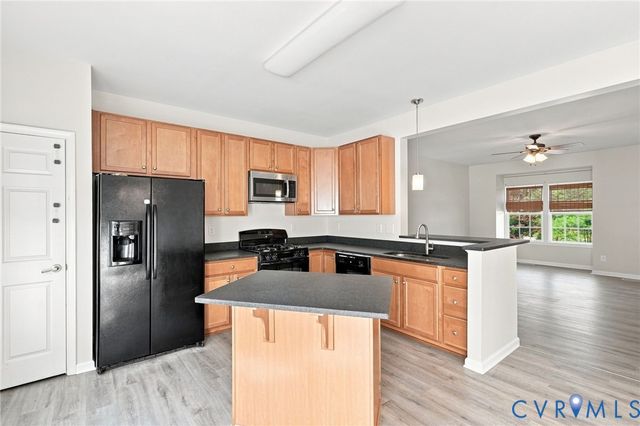 8165 Belton Cir, Mechanicsville, VA 23116