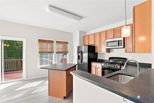 8165 Belton Cir, Mechanicsville, VA 23116
