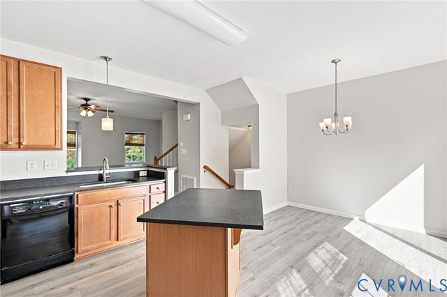 8165 Belton Cir, Mechanicsville, VA 23116