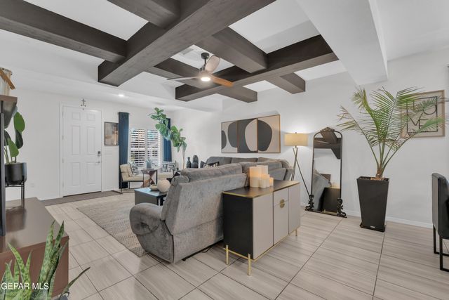 1901 RICHARD WOOTEN Place, El Paso, TX 79938