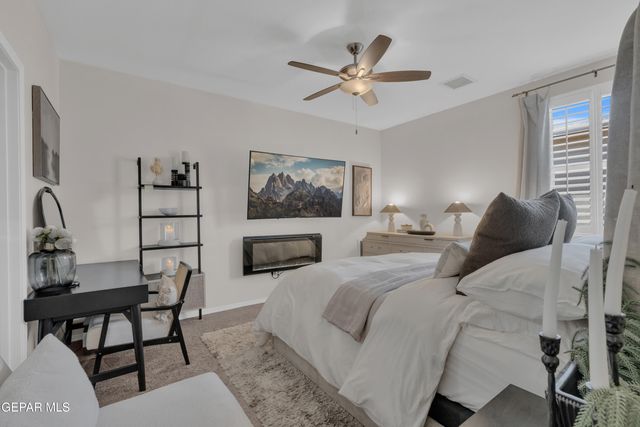 1901 RICHARD WOOTEN Place, El Paso, TX 79938