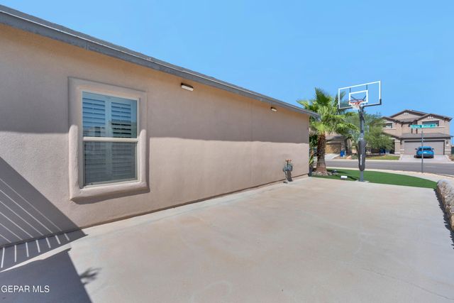 1901 RICHARD WOOTEN Place, El Paso, TX 79938