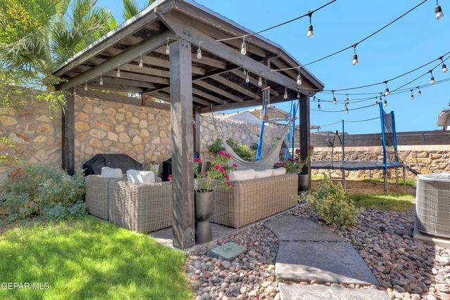 1901 RICHARD WOOTEN Place, El Paso, TX 79938