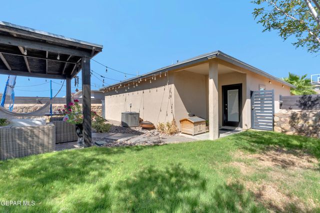 1901 RICHARD WOOTEN Place, El Paso, TX 79938