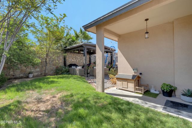 1901 RICHARD WOOTEN Place, El Paso, TX 79938