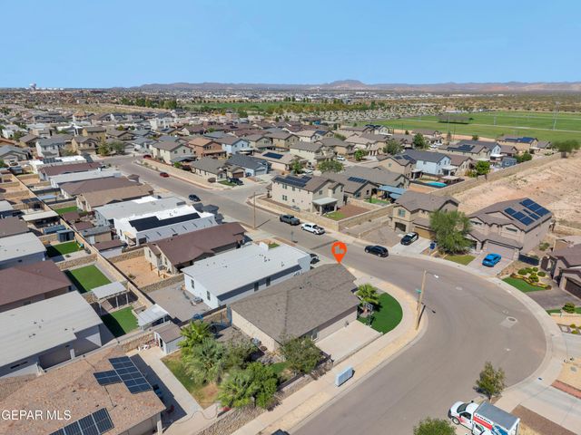 1901 RICHARD WOOTEN Place, El Paso, TX 79938