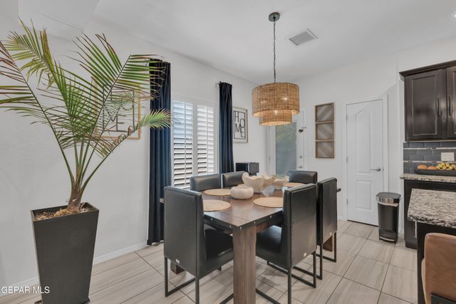 1901 RICHARD WOOTEN Place, El Paso, TX 79938