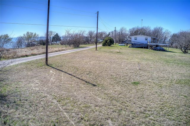 3892 Thunder Point Drive, Lone Oak, TX 75453