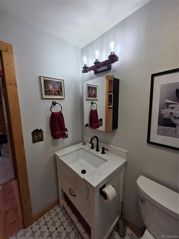 17 Deer Lake Circle, Divide, CO 80814