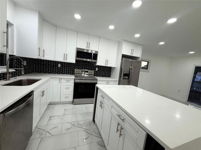 5039 PELICAN DRIVE, New Port Richey, FL 34652