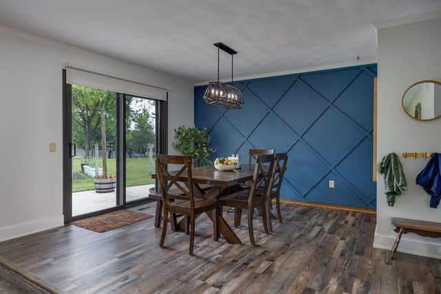 305 Raymond Road, Waunakee, WI 53597