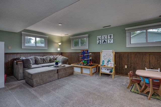 305 Raymond Road, Waunakee, WI 53597