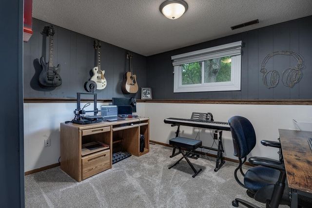 305 Raymond Road, Waunakee, WI 53597