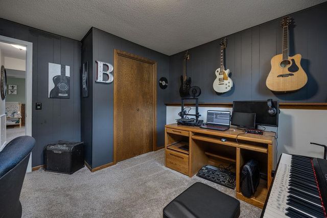 305 Raymond Road, Waunakee, WI 53597