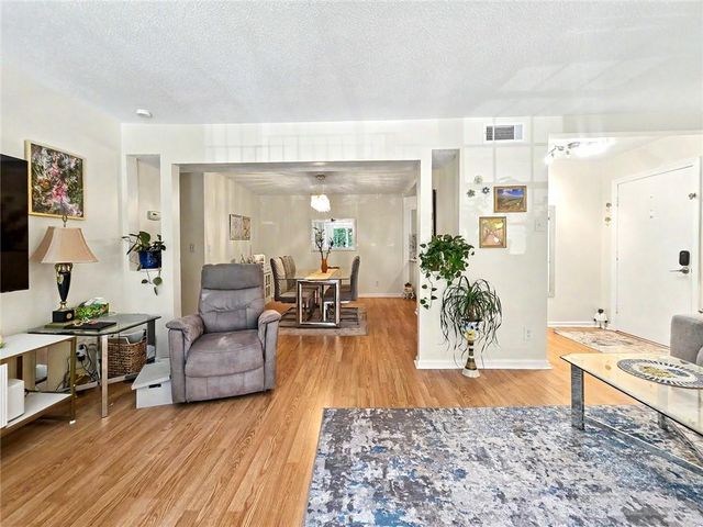 6851 Roswell Road H33, Atlanta, GA 30328