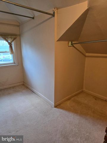 334 CHEWS LANDING RD, Lindenwold, NJ 08021