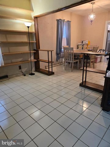 334 CHEWS LANDING RD, Lindenwold, NJ 08021