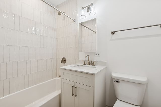 531 Hinman Avenue A-0, Evanston, IL 60202