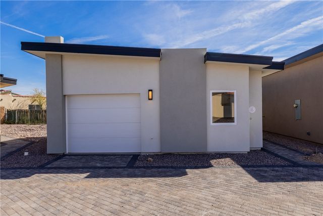 370 Riverfront Dr, Bullhead City, AZ 86442