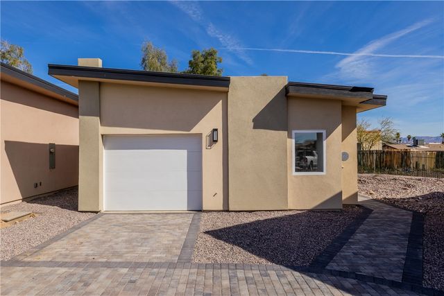 370 Riverfront Dr, Bullhead City, AZ 86442