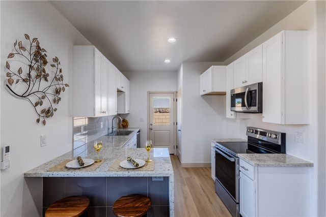 370 Riverfront Dr, Bullhead City, AZ 86442